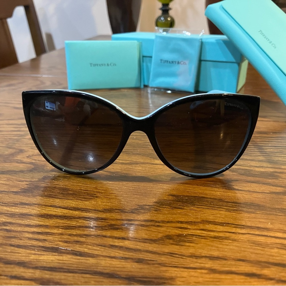Tiffany & Co. Black Cat-Eye Sunglasses with Brown Gradient Lenses